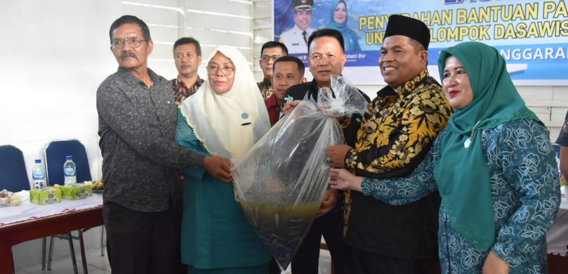 Dukung Ketahanan Pangan, 37 Dasawisma Berprestasi Di Kabupaten Padang Pariaman Terima 166 Paket Kolam Fiber