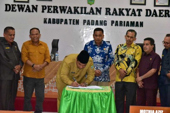 Gelar Sidang Paripurna, DPRD Padang Pariaman Terima Ranperda Pertanggungjawaban Pelaksanaan APBD Tahun 2022