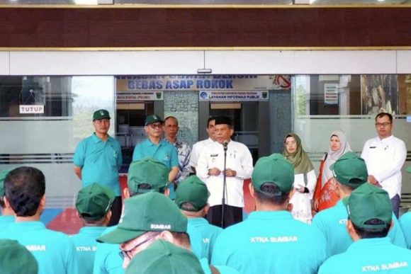 Pelepasan Kontingen Penas Tani ke XVI Tahun 2023 ke Padang, Wabup Rahmang: Berikan yang Terbaik Untuk Padang Pariaman
