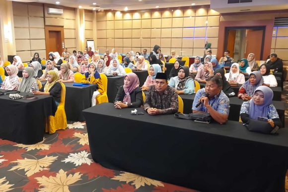 Bimtek Kewirausahaan Bagi Pelaku UMKM di Nagari Kasang