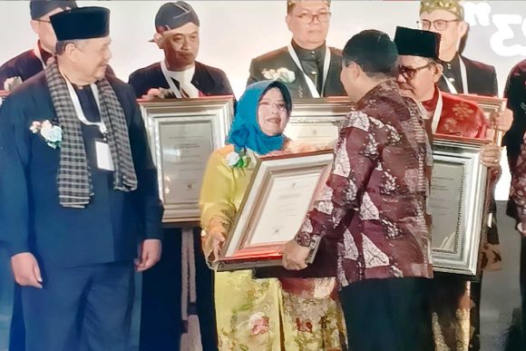 Bukittinggi Raih Penghargaan Swasti Saba Wiwerda 2023 Sebagai Kota Sehat