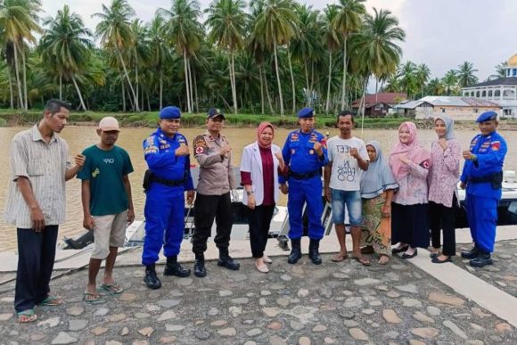 Klinik Apung Polres Padang Pariaman untuk Masyarakat Pesisir