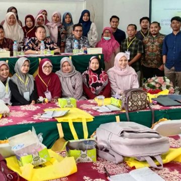 Peningkatan Kualitas Pelayanan Kefarmasian di Kabupaten Padang Pariaman Melalui Bimbingan Teknis
