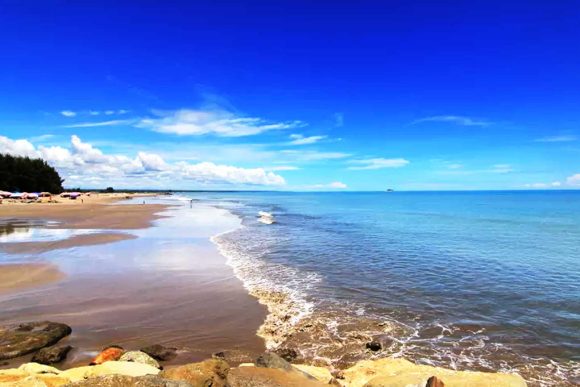 Pesona Wisata Bahari Kabupaten Padang Pariaman