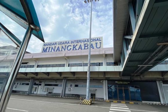 2.-Bandara-Internasional-Minangkabau Bandara Internasional Minangkabau (BIM) Kembali Beroperasi Setelah Ditutup Akibat Erupsi Gunung Marapi