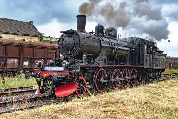 4.-Stasiun-Fort-de-Kock Stasiun Fort de Kock: Jejak Bersejarah yang Hidup Kembali sebagai Pusat Kuliner