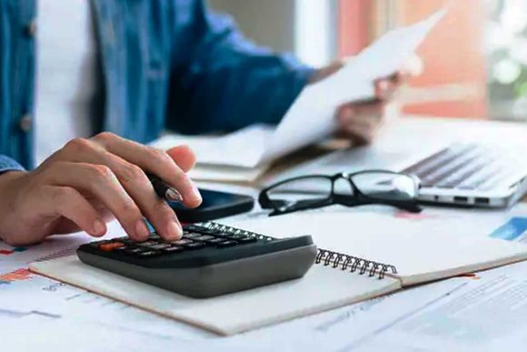 Resolusi Keuangan Tahun Baru 2024: Menjadikan Kebiasaan Baik untuk Kesejahteraan Finansial