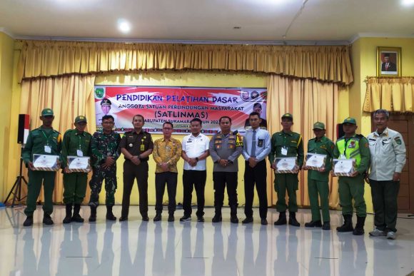 Anggota Linmas Padang Pariaman Bersiap Hadapi Pemilu 2024