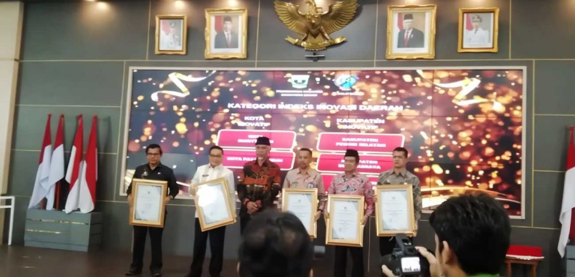 Pasaman Barat Raih Penghargaan Kabupaten Inovatif Tahun 2023 dari Gubernur Sumatera Barat