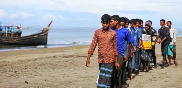 Kedatangan Pengungsi Rohingya di Sumatera Barat: Sorotan Keamanan Perairan dan Tantangan Krisis Kemanusiaan