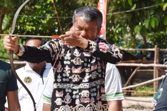 2.-Langkah-Signifikan-Pemko-Pariaman-Melalui-Peresmian-Sarana-Panahan-Berkuda-Pertama-di-Sumatera-Barat Langkah Signifikan Pemko Pariaman Melalui Peresmian Sarana Panahan Berkuda Pertama di Sumatera Barat