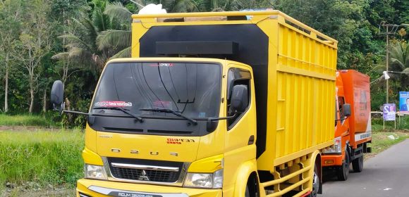 3.-Kisah-Sukses-Pengusaha-Tambak-Ikan-Romi-Arianto-dengan-Kendaraan-Niaga-Mitsubishi-Fuso Kisah Sukses Pengusaha Tambak Ikan Romi Arianto dengan Kendaraan Niaga Mitsubishi Fuso
