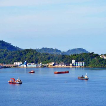 Teluk Bayur, Destinasi Unggulan Kapal Pesiar: Kedalaman Laut dan Pelayanan Prima PT Pelindo Regional 2 Membuka Peluang Ekonomi dan Pariwisata di Sumatera Barat