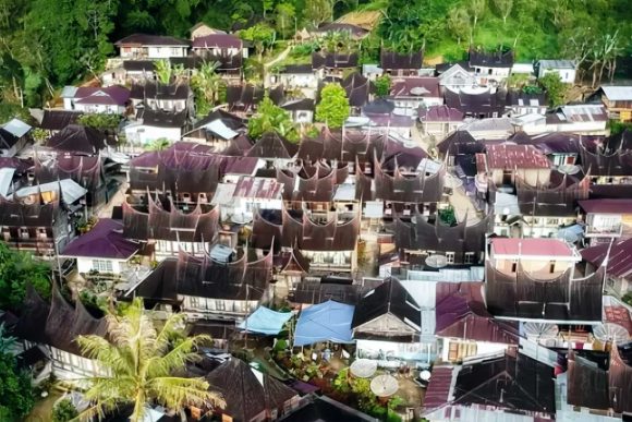 Keindahan Sumatera Barat: Menelusuri Pesona Desa Wisata Saribu Gonjong