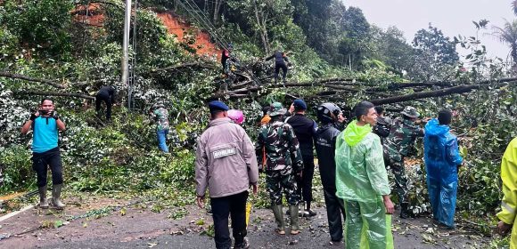 555-Kejadian-Bencana-dalam-Setahun 555 Kejadian Bencana dalam Setahun: Tantangan Sumatera Barat di 2023