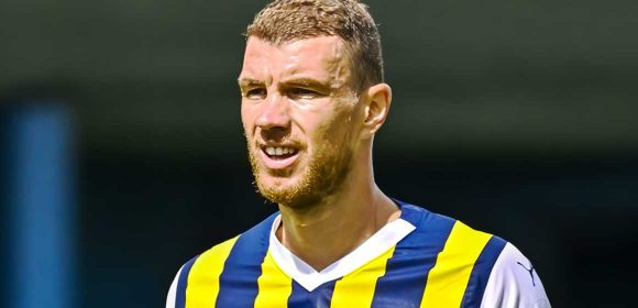 6.-Edin-Dzeko-Tetap-Tajam Edin Dzeko Tetap Tajam: Hat-Trick untuk Fenerbahce di Liga Turki