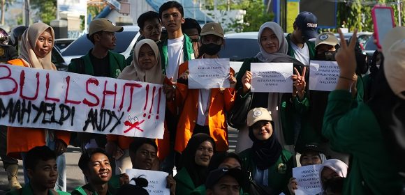 Evaluasi Kinerja 3 Tahun Pemerintahan Gubernur dan Wakil Gubernur Menurut Aliansi BEM Sumatera Barat Evaluasi Kinerja 3 Tahun Pemerintahan Gubernur dan Wakil Gubernur Menurut Aliansi BEM Sumatera Barat