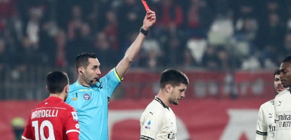 Kekalahan Memilukan AC Milan di Kandang Monza Kekalahan Memilukan AC Milan di Kandang Monza