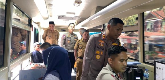 Polres Padang Pariaman Gelar SIM Keliling Perdana di Tandikek Polres Padang Pariaman Gelar SIM Keliling Perdana di Tandikek