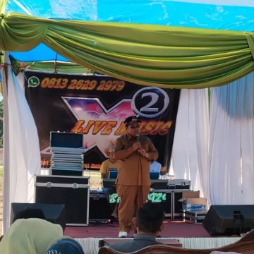 Sukseskan Pemilu 2024 Bupati Padang Pariaman, Suhatri Bur, Memilih di TPS 014 Kp. Guci