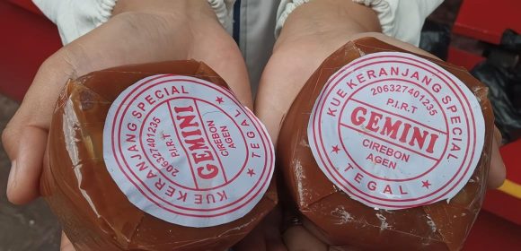 Tradisi Tahun Baru Imlek Makna Bagi Angpao & Kue Keranjang Tradisi Tahun Baru Imlek Makna Bagi Angpao & Kue Keranjang