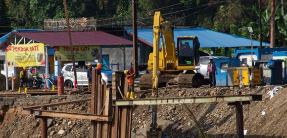 Perbaikan Jalan Nasional di Sumbar Menuju Kenyamanan Mudik Lebaran 1445 H2024 Perbaikan Jalan Nasional di Sumbar: Menuju Kenyamanan Mudik Lebaran 1445 H/2024