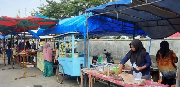 Pasar Pabukoan di Pariaman: Kala Kuliner Bertemu Kebahagiaan di Bulan Suci