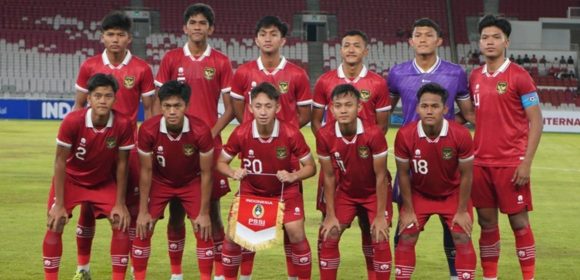 Timnas Indonesia U-20 vs Timnas China U-20: Babak Pertama Penuh Ketegangan di Stadion Madya Gelora Bung Karno