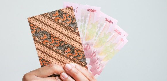 THR Cerdas, Lebaran Tanpa Beban: Strategi Jitu Mengelola Tunjangan Hari Raya
