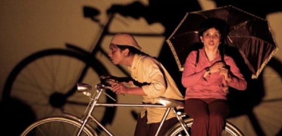 Melangkah Maju dari Kekosongan Menuju Kemandirian Refleksi terhadap Kehidupan Teater di Padang, Sumatera Barat Melangkah Maju dari Kekosongan Menuju Kemandirian Refleksi terhadap Kehidupan Teater di Padang, Sumatera Barat