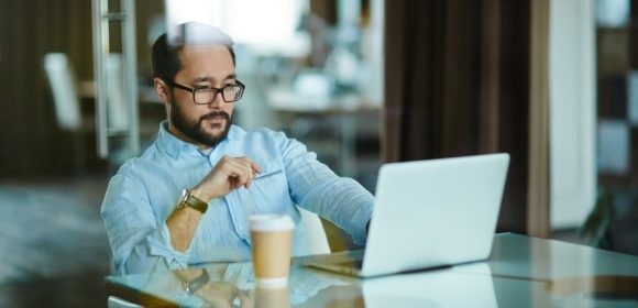 Tips Sehat di Depan Komputer: Jaga Mata dan Tubuh Tetap Prima!