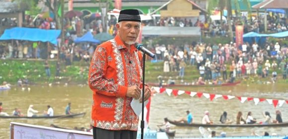 Tumbuhnya Pariwisata Berbasis Masyarakat di Sumatera Barat: Keberhasilan dan Tantangan di Era Mahyeldi Tumbuhnya Pariwisata Berbasis Masyarakat di Sumatera Barat: Keberhasilan dan Tantangan di Era Mahyeldi
