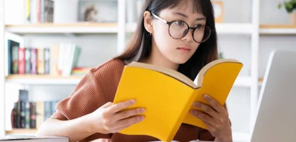 Panduan Praktis Belajar Bahasa Inggris dengan Lebih Mudah Panduan Praktis Belajar Bahasa Inggris dengan Lebih Mudah