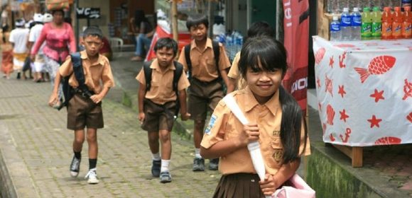 Seragam Sekolah 2024 Perspektif, Aturan, dan Implikasinya