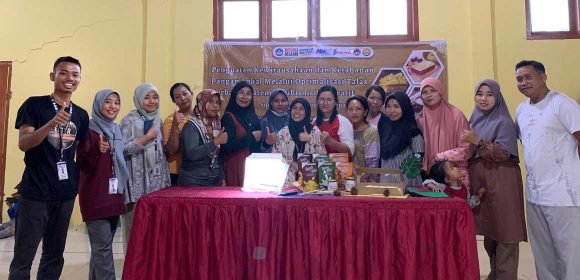 Mahasiswa UNP Bantu Warga Mentawai Dalam Meningkatkan Komoditas Sagu