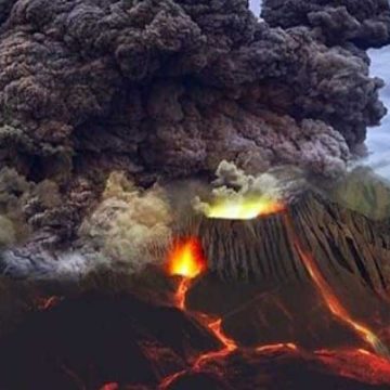 Gunung Ibu Mengalami Erupsi Dengan Amplitudo 10 mm Selama Satu Menit