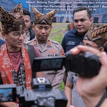 Menteri Pariwisata dan Ekonomi Kreatif Dukung Pengembangan Ekonomi Kreatif di Padang Pariaman