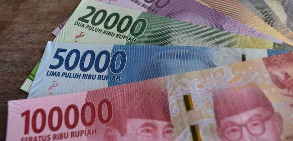 Rupiah Naik Menjelang Akhir Pekan Setelah Rilisnya Inflasi AS