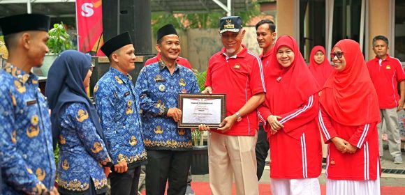 Memperingati HARGANAS KE 31 Tingkat Pemprov Sumbar, Mahyeldi Ingatkan Pentingnya Komitmen Dalam Keluarga