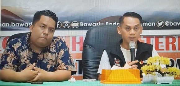 Bawaslu Padang Pariaman Telusuri Dua ASN Yang Terlibat Politik Praktis