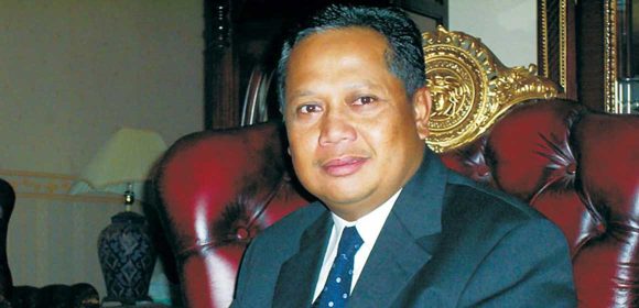 Pengusaha Sukses dari Padang Pariaman: Membangun Ekonomi Melalui Kerja Keras