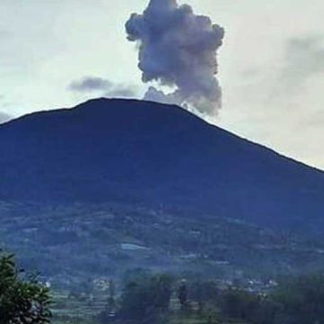 Gunung Marapi Kembali Erupsi Pada Pagi Hari