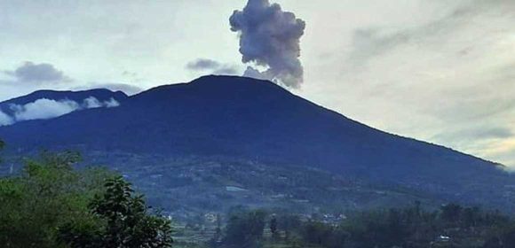 Gunung Marapi Kembali Erupsi Pada Pagi Hari
