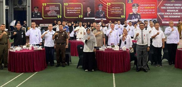 Kemenkum Sumbar Lakukan Penandatangan Komitmen Zona Integritas