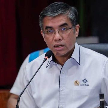 Menaker Yassierli Sedang Kaji THR Untuk Ojol