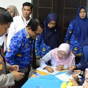 Pemkab Padang Pariaman Laksanakan Tes Urine Ratusan ASN