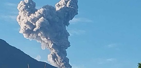PGA Catat 7 Erupsi Gunung Marapi dalam 12 Hari