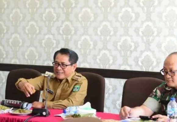 Kembali Gelar Gotong Royong Akbar, Bupati Padang Pariaman Pimpin Rapat Persiapan