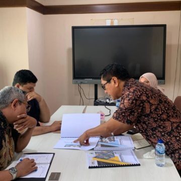 Keseriusan Bupati John Kenedy Azis Ajukan Proposal Infrastruktur ke Bappenas
