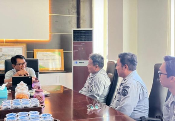 Bupati Padang Pariaman dan Bakamla RI Jalin Kerja Sama Pembangunan Instalasi Sensor National Maritime Security System (NMSS)